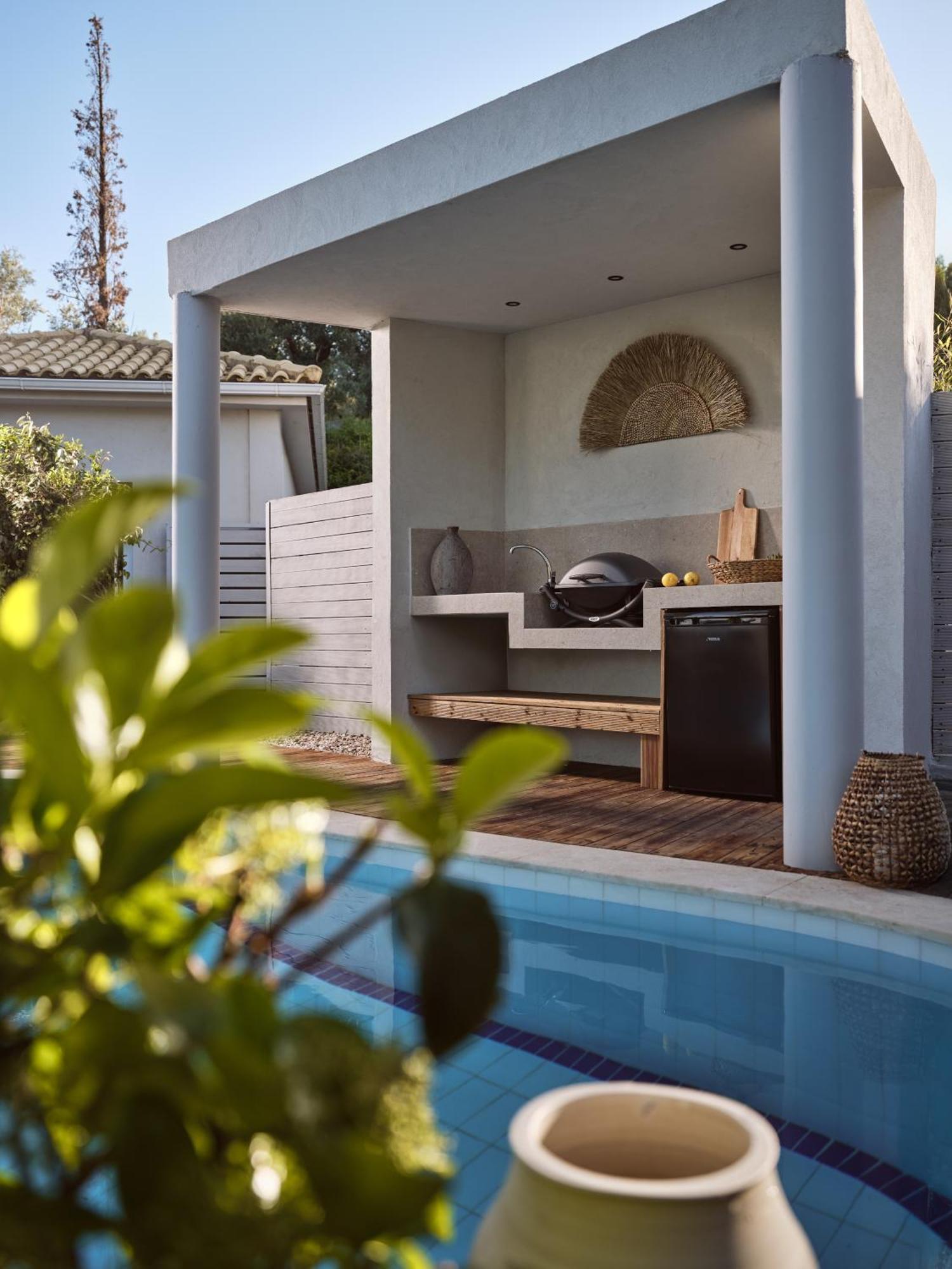Chris & Jo Villas, Enchanting Escapes, With Heated Pools & Seaviews By Thinkvilla مدينة زاكينثوس المظهر الخارجي الصورة